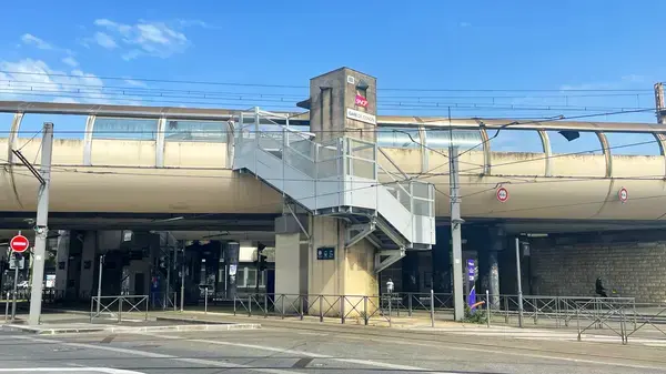 Monte Escalier Pratique Monte escalier Cenon
